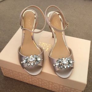 Jewel by Badgley Mischka high heel open toe shoes